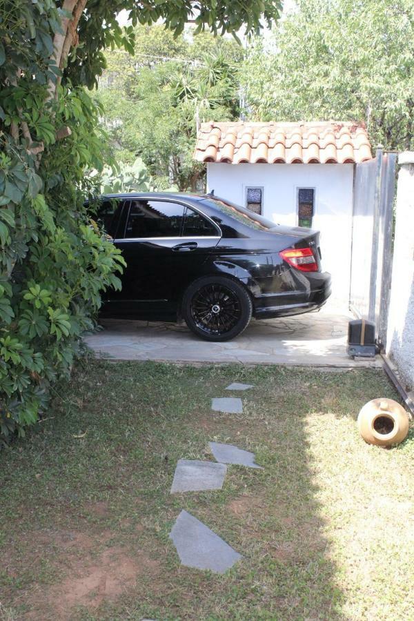 Roulas Cozy Apartments Ártemida Kültér fotó
